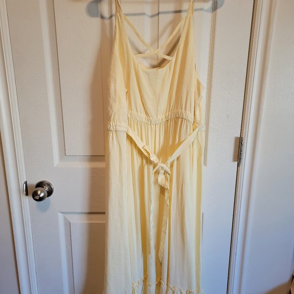 Torrid Size 2 banana yellow criss-cross dress - Picture 2 of 3